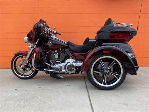 2022 Harley-Davidson CVO™ Tri Glide® in Fredericksburg, Virginia - Photo 2