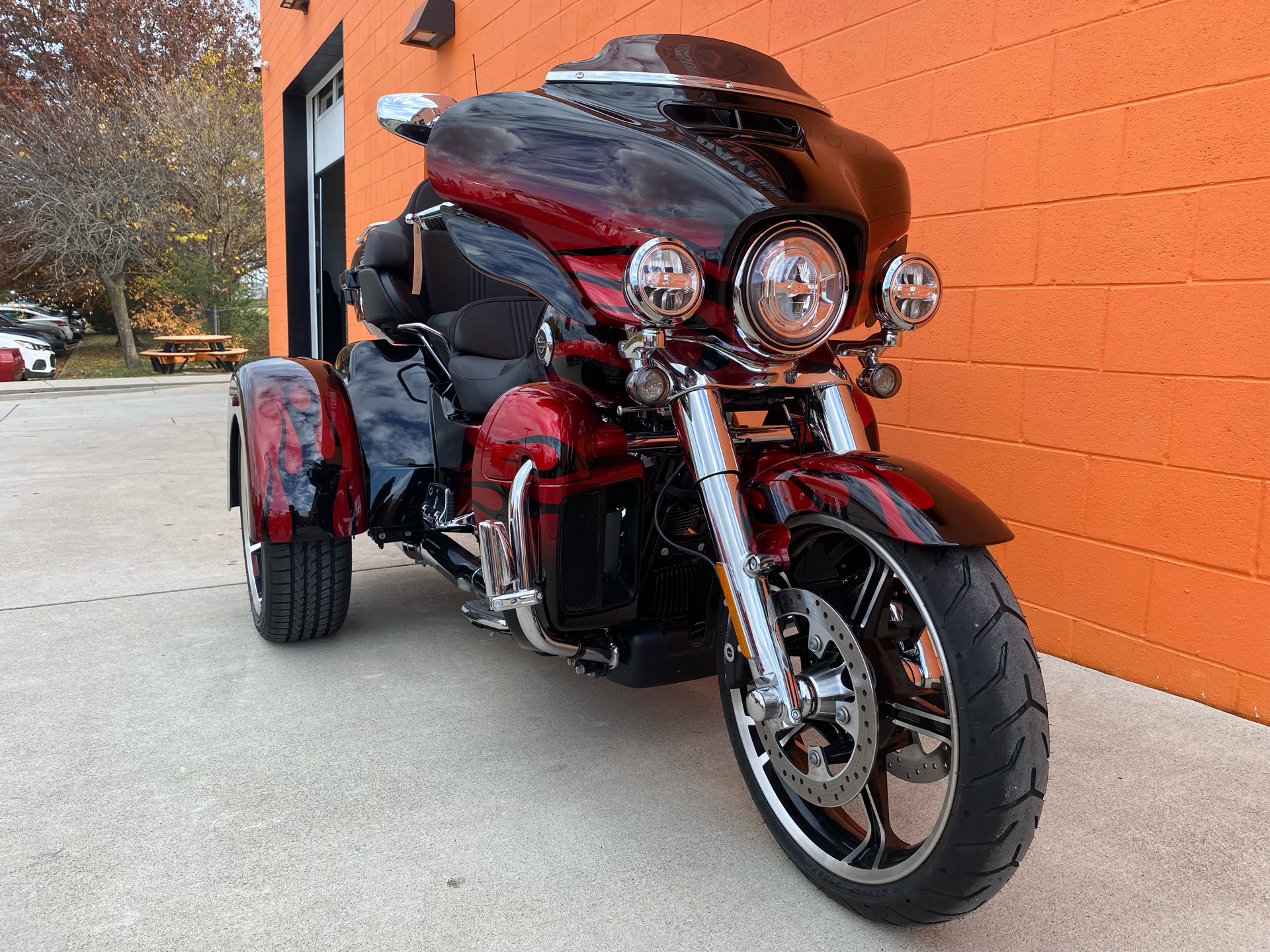 2022 Harley-Davidson CVO™ Tri Glide® in Fredericksburg, Virginia - Photo 3