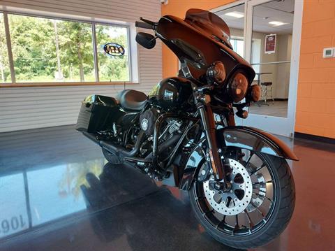 2018 Harley-Davidson Street Glide® Special in Fredericksburg, Virginia - Photo 3