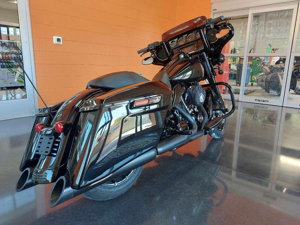2018 Harley-Davidson Street Glide® Special in Fredericksburg, Virginia - Photo 5