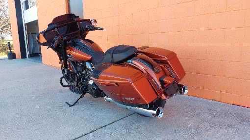 2023 Harley-Davidson CVO™ Street Glide® in Fredericksburg, Virginia - Photo 5
