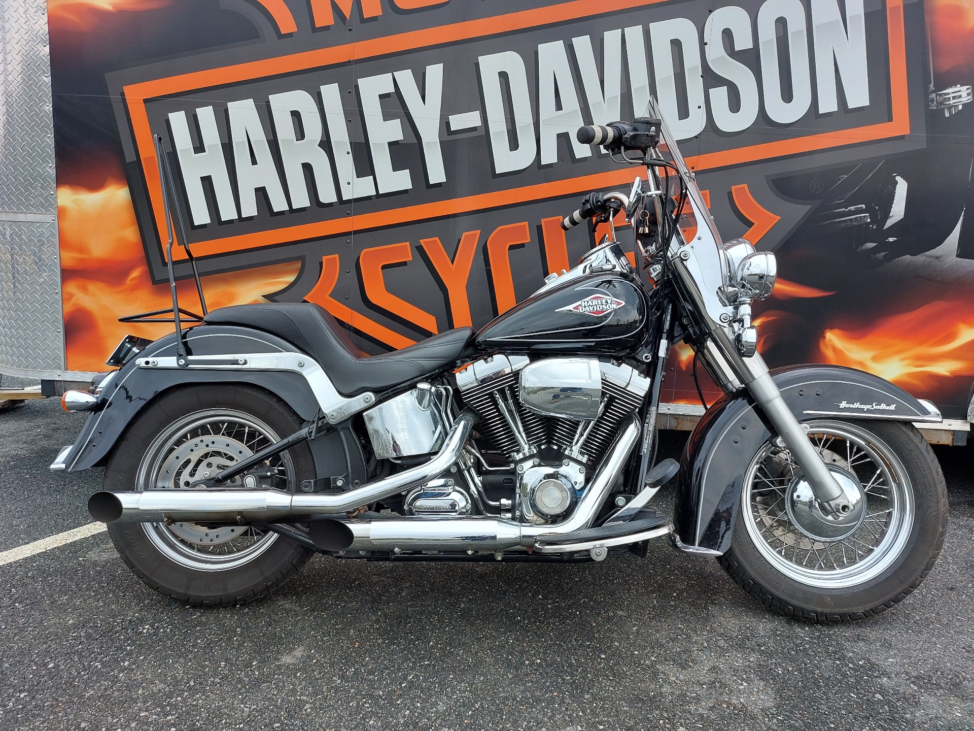 2011 Harley-Davidson Heritage Softail® Classic in Fredericksburg, Virginia - Photo 3