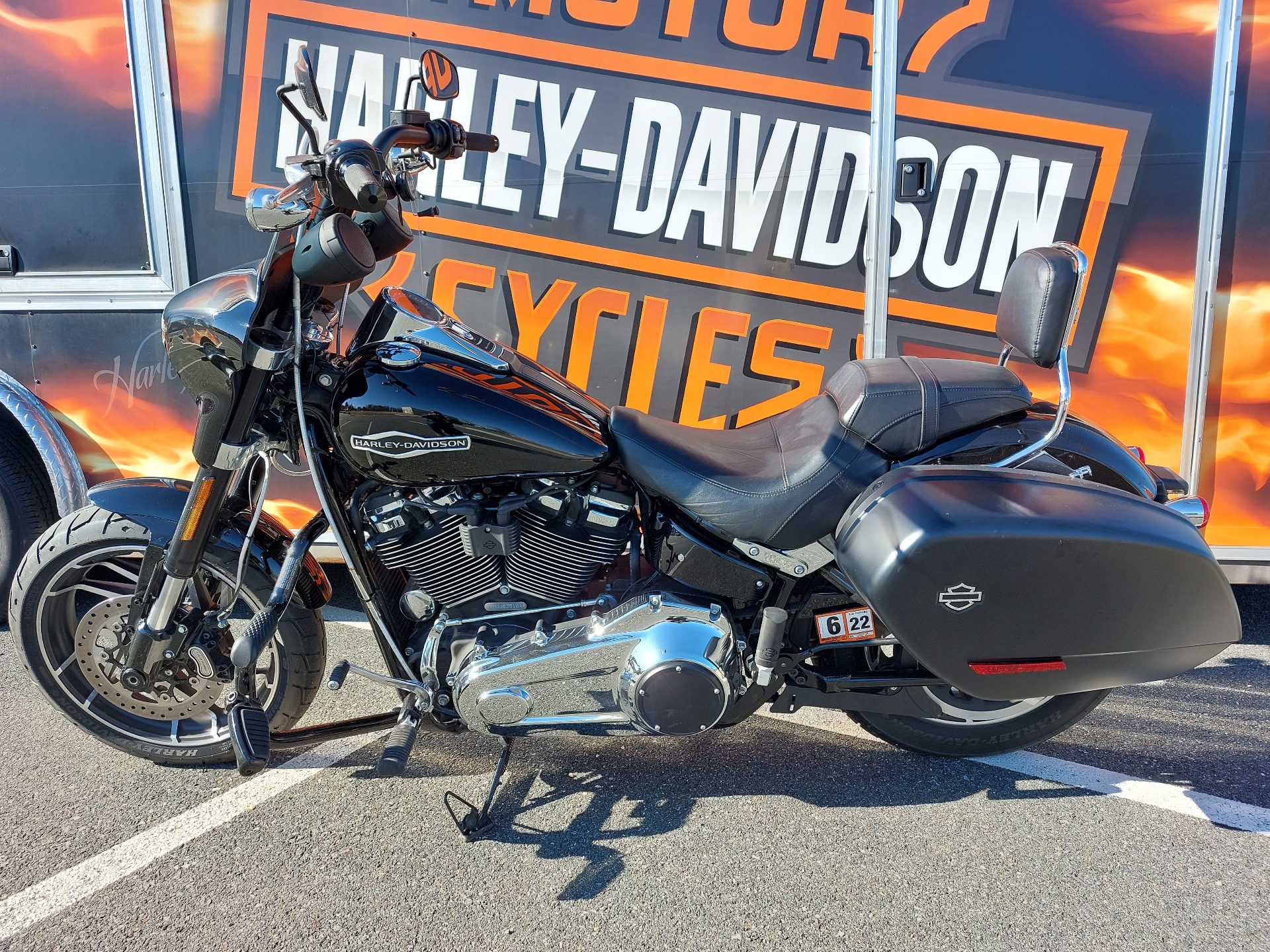 2018 Harley-Davidson Sport Glide® in Fredericksburg, Virginia - Photo 2