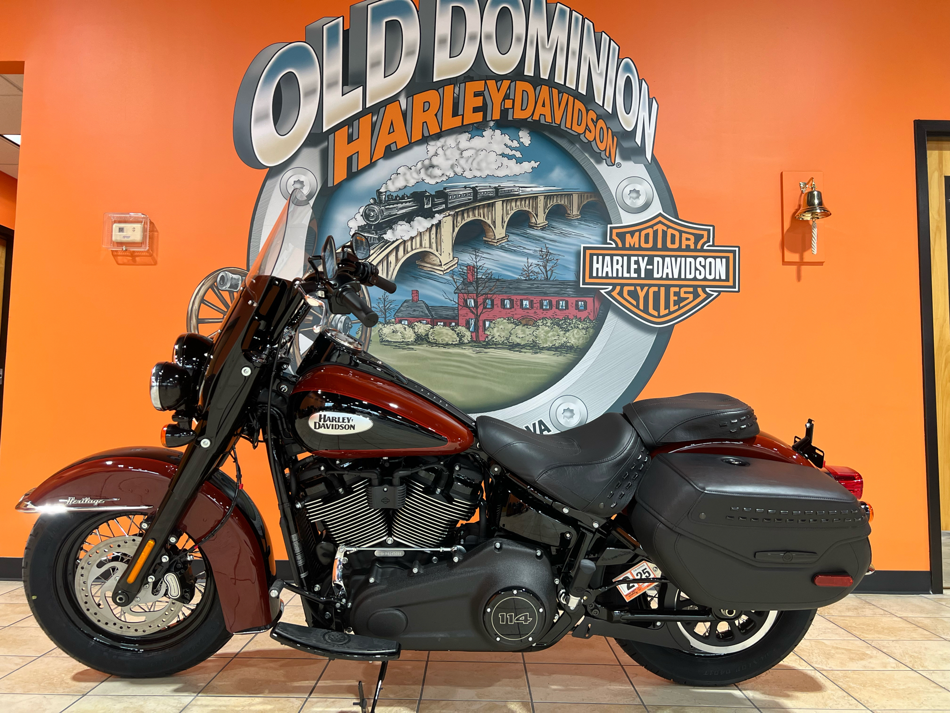 2024 Harley-Davidson Heritage Classic 114 in Fredericksburg, Virginia - Photo 2