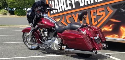 2016 Harley-Davidson Street Glide® Special in Fredericksburg, Virginia - Photo 5