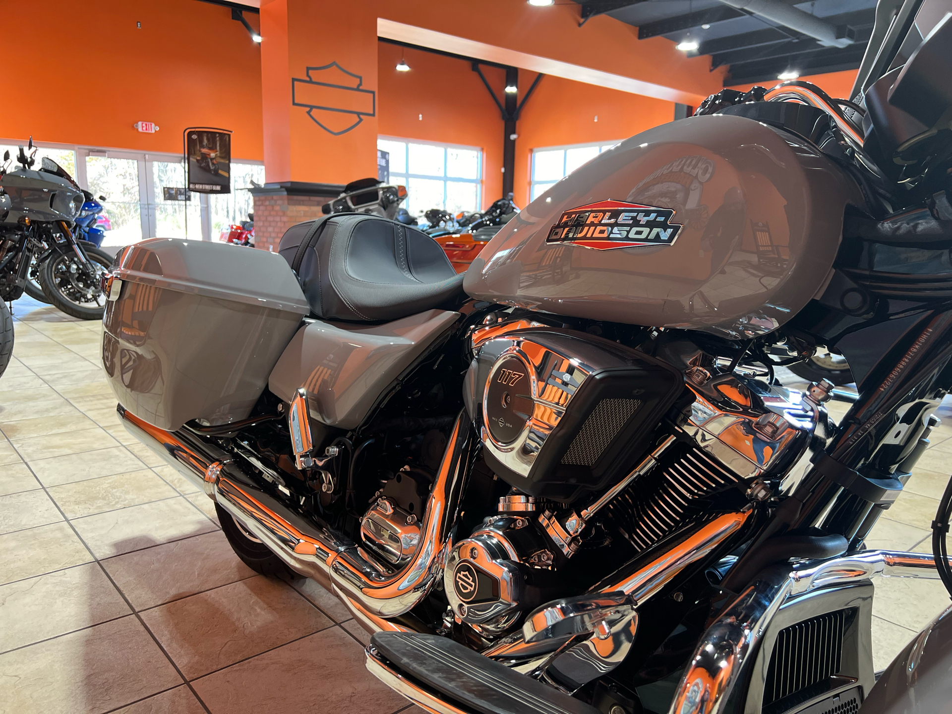 2024 Harley-Davidson STREET GLIDE in Fredericksburg, Virginia - Photo 5