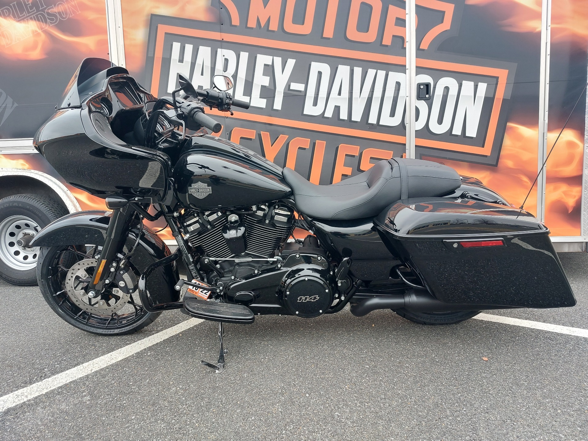 2021 Harley-Davidson Road Glide® Special in Fredericksburg, Virginia - Photo 2