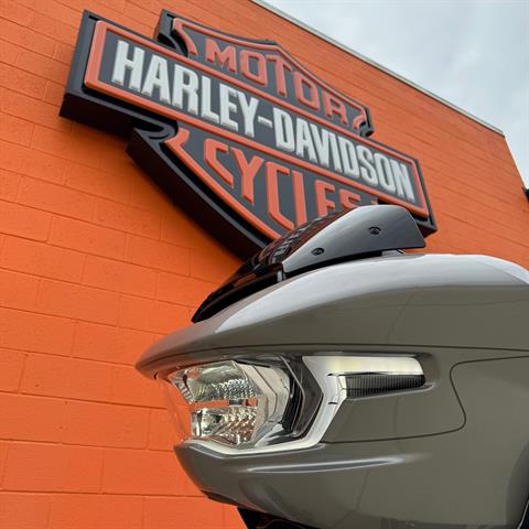 2023 Harley-Davidson CVO Road Glide in Fredericksburg, Virginia - Photo 9