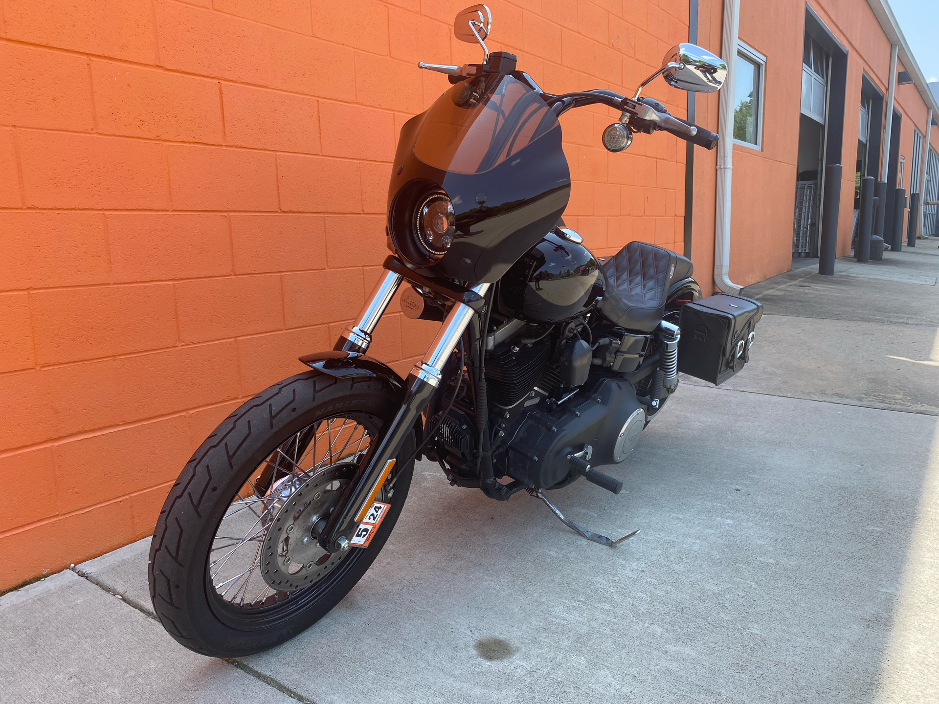 2017 Harley-Davidson DYNA STREET BOB in Fredericksburg, Virginia - Photo 4