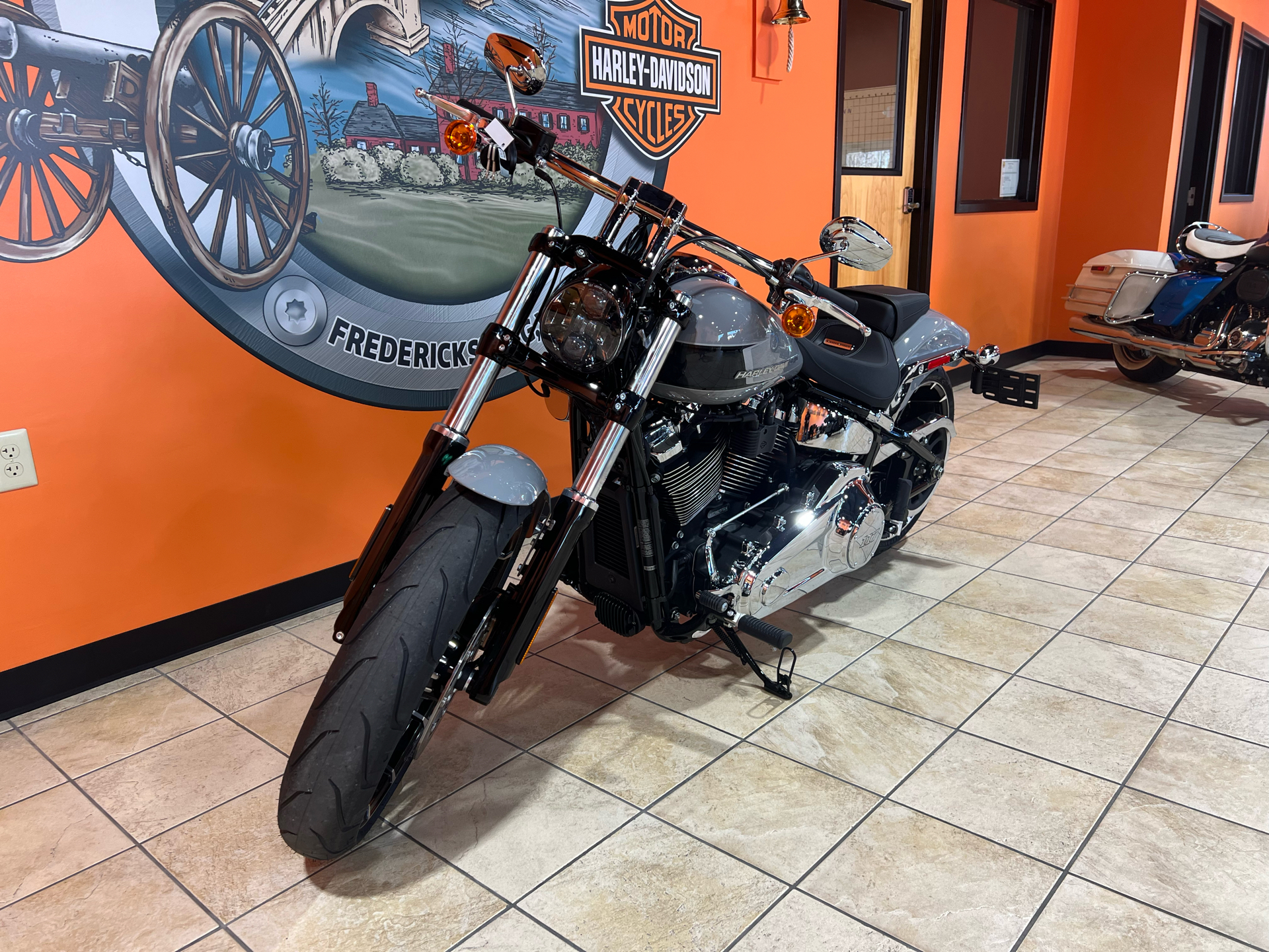 2024 Harley-Davidson Breakout® in Fredericksburg, Virginia - Photo 3