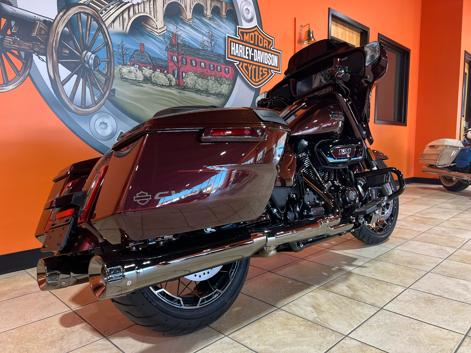 2024 Harley-Davidson CVO™ Street Glide® in Fredericksburg, Virginia - Photo 3