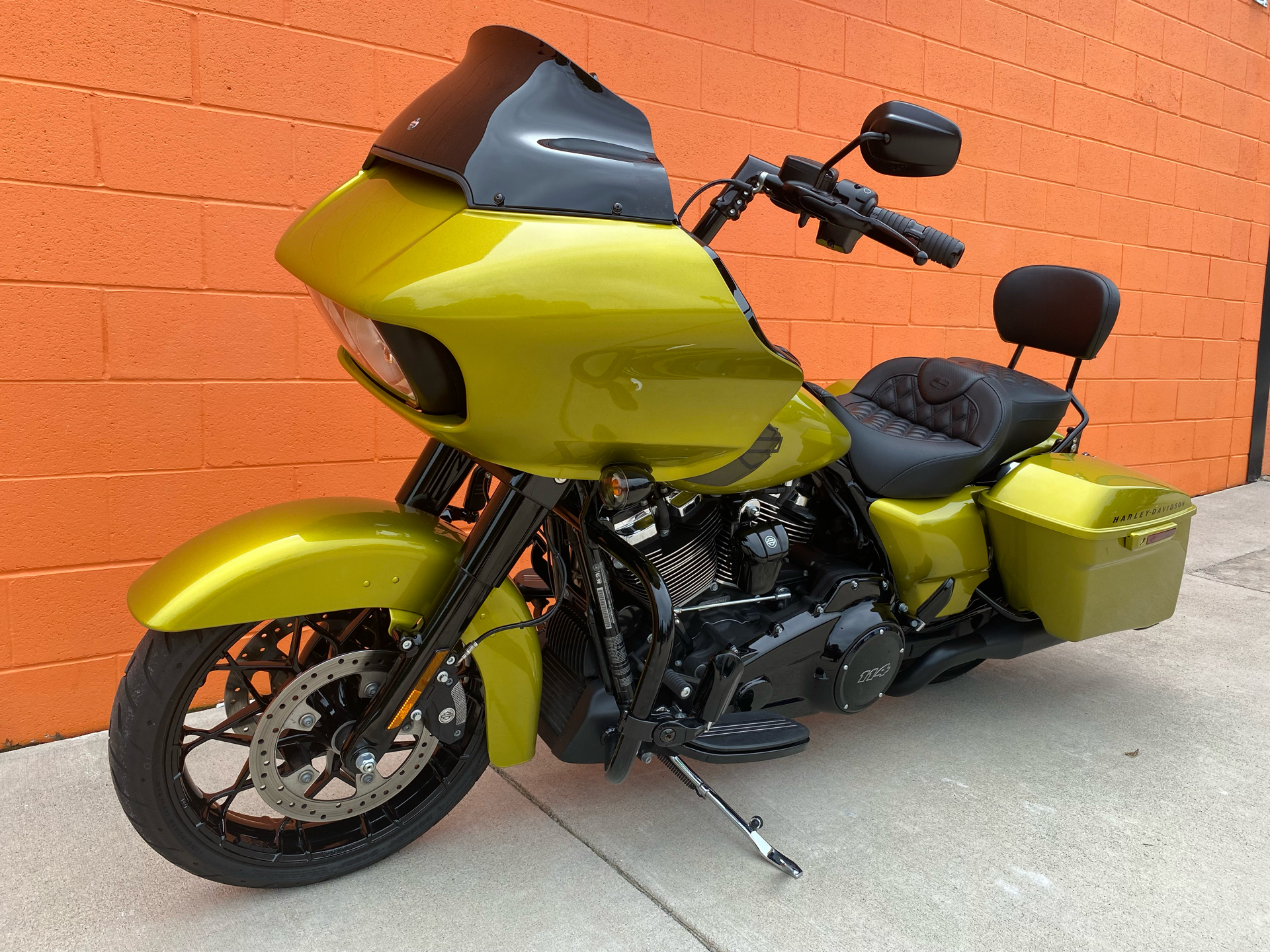 2020 Harley-Davidson Road Glide® Special in Fredericksburg, Virginia - Photo 4