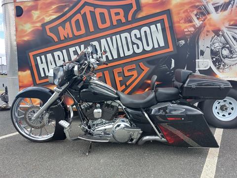 2009 Harley-Davidson Street Glide® in Fredericksburg, Virginia - Photo 2