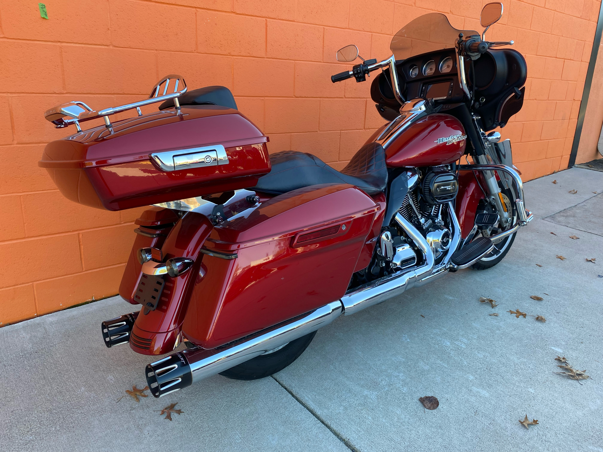 2018 Harley-Davidson Street Glide® in Fredericksburg, Virginia - Photo 5