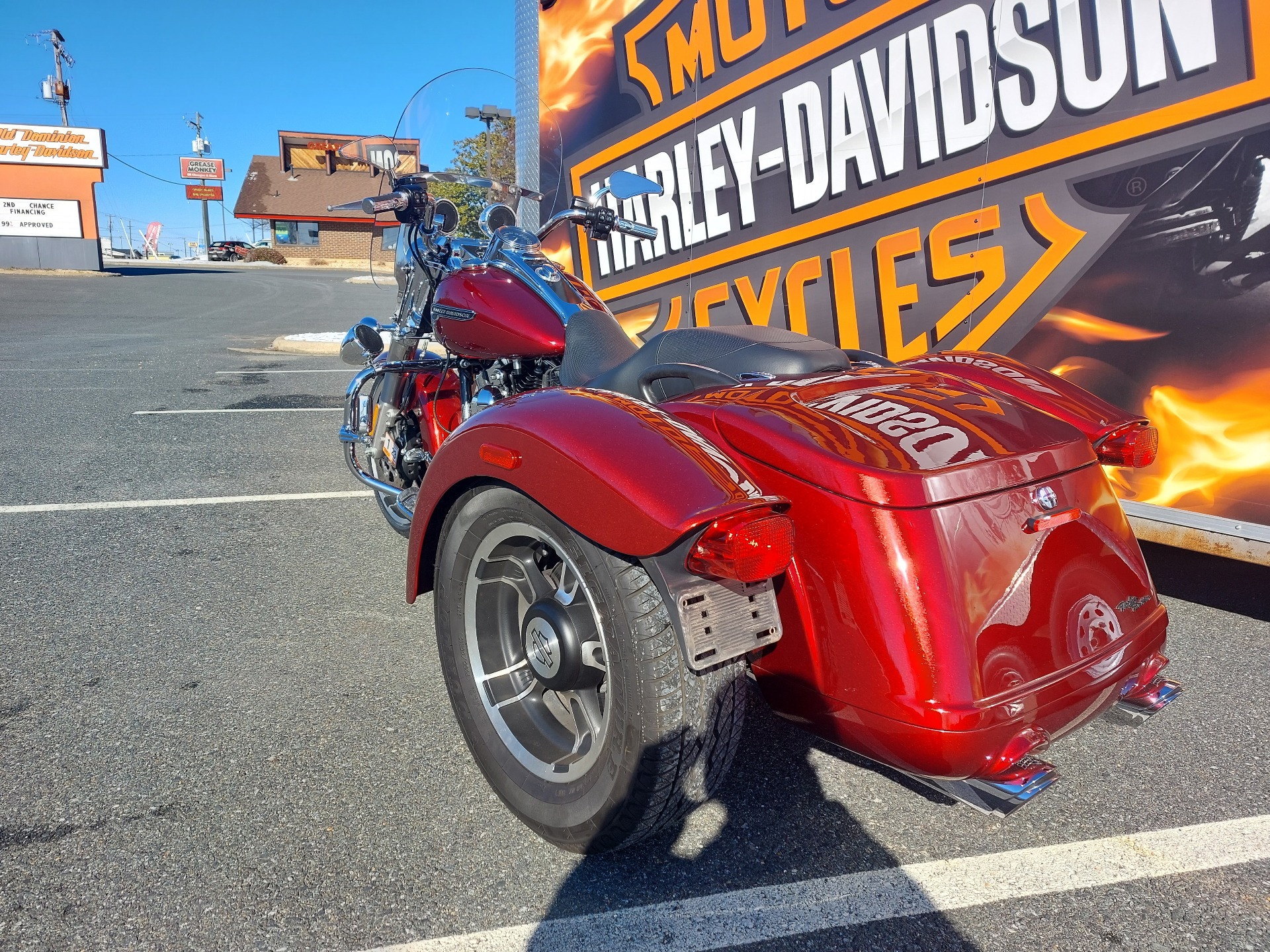 2016 Harley-Davidson Freewheeler™ in Fredericksburg, Virginia - Photo 6