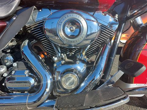 2010 Harley-Davidson Ultra Classic® Electra Glide® in Fredericksburg, Virginia - Photo 9
