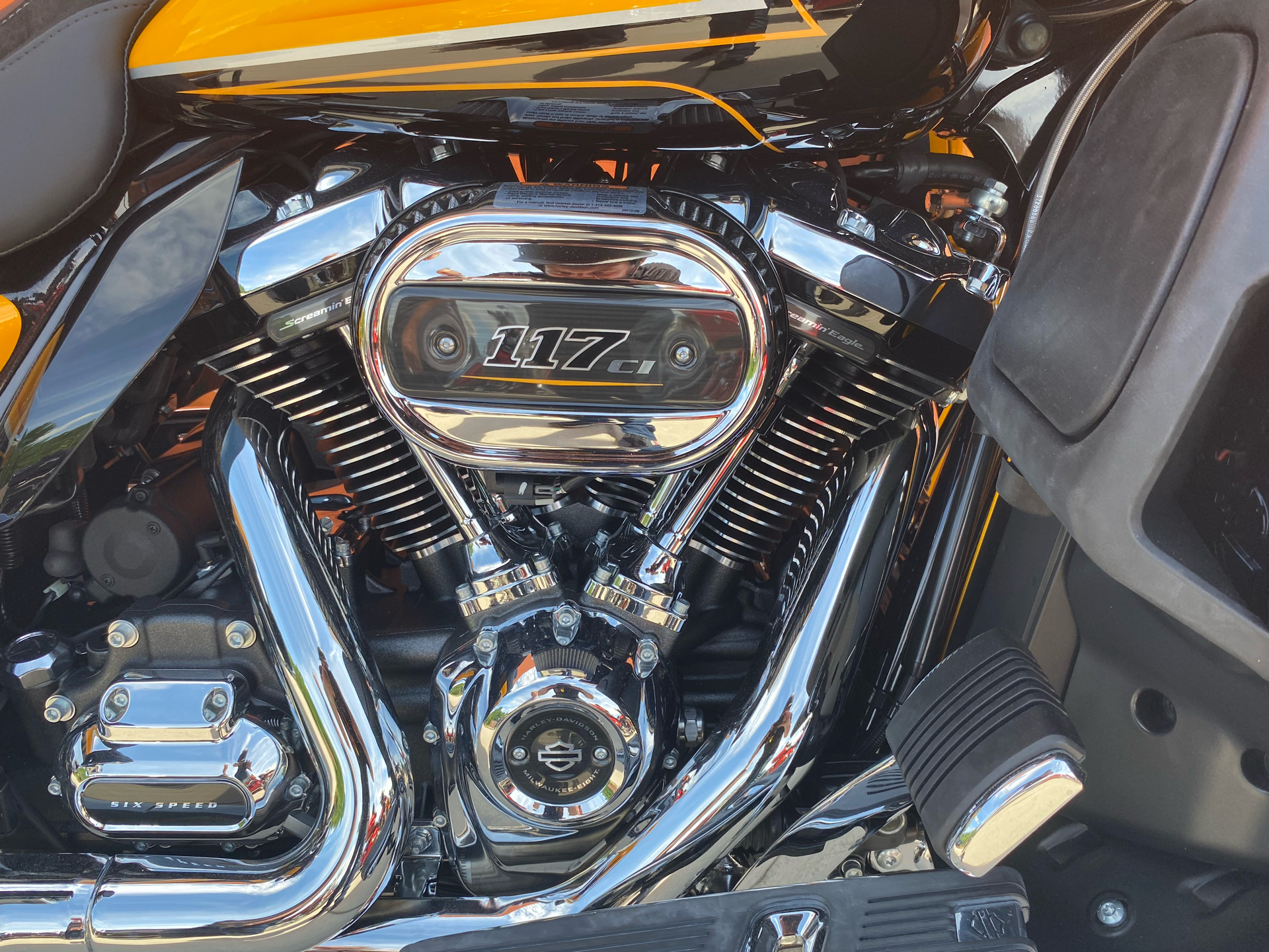 2022 Harley-Davidson CVO ROAD GLIDE LIMITED in Fredericksburg, Virginia - Photo 9