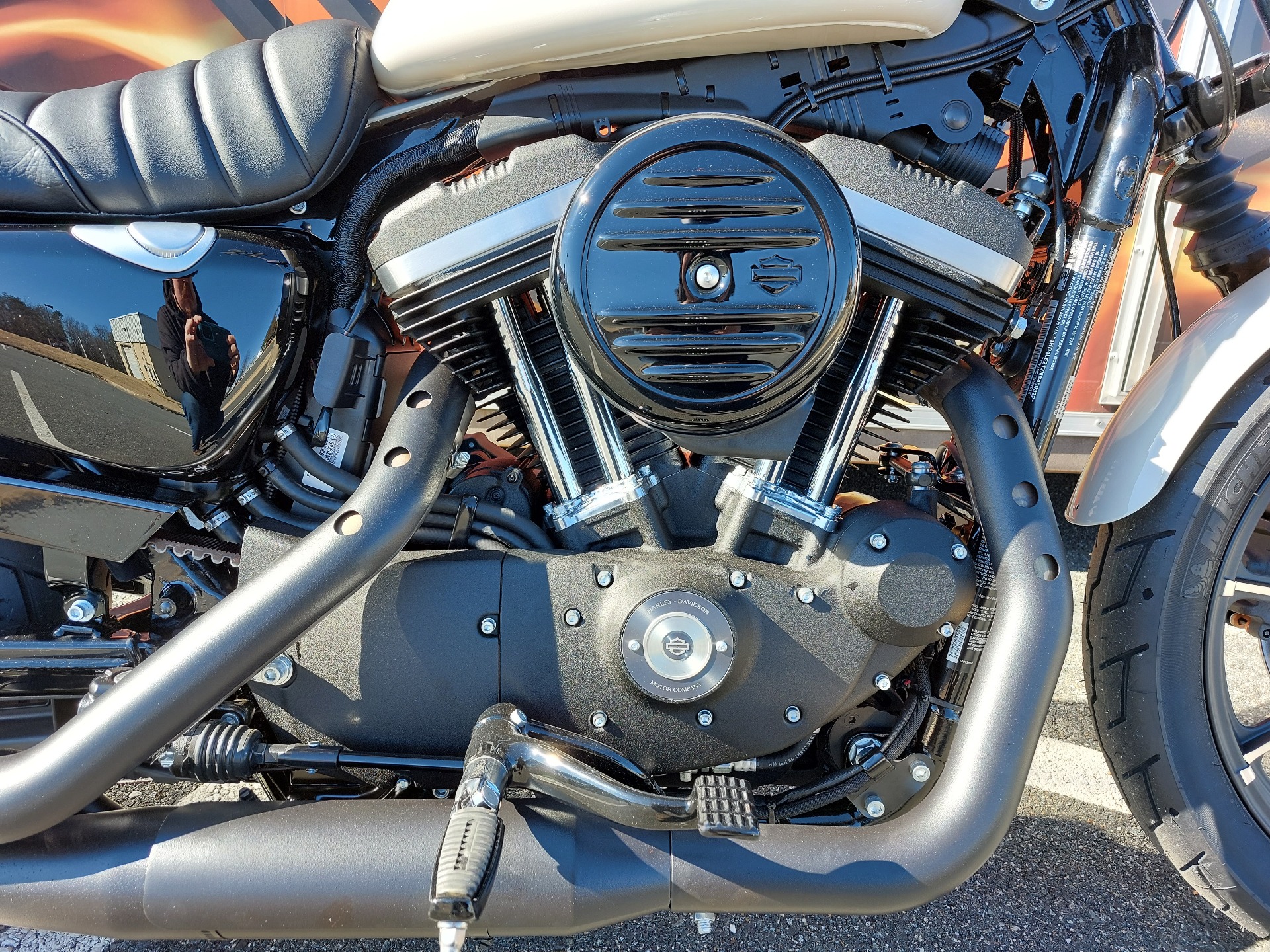 2022 Harley-Davidson Iron 883™ in Fredericksburg, Virginia - Photo 9