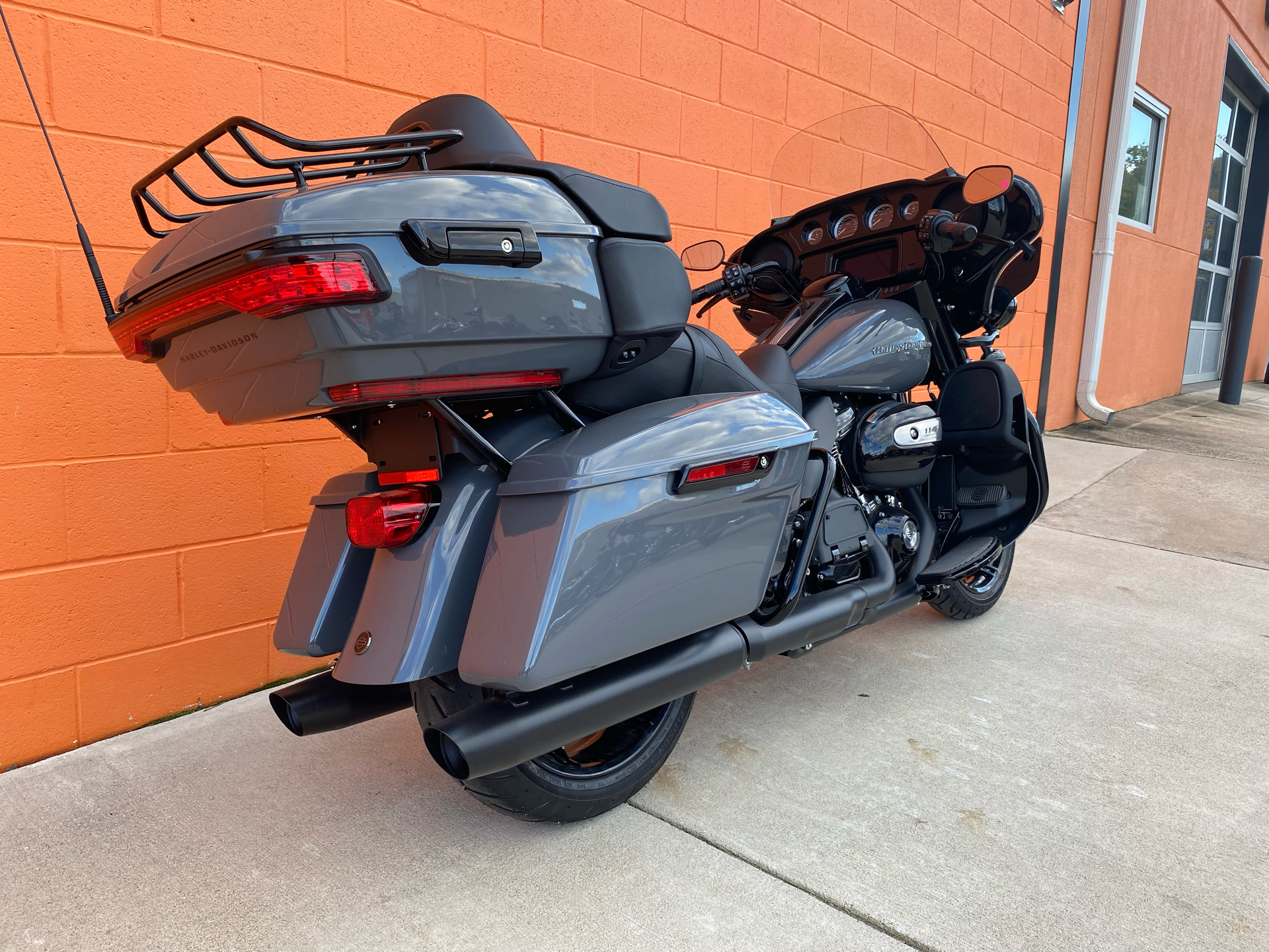 2022 Harley-Davidson ULTRA LIMITED in Fredericksburg, Virginia - Photo 5
