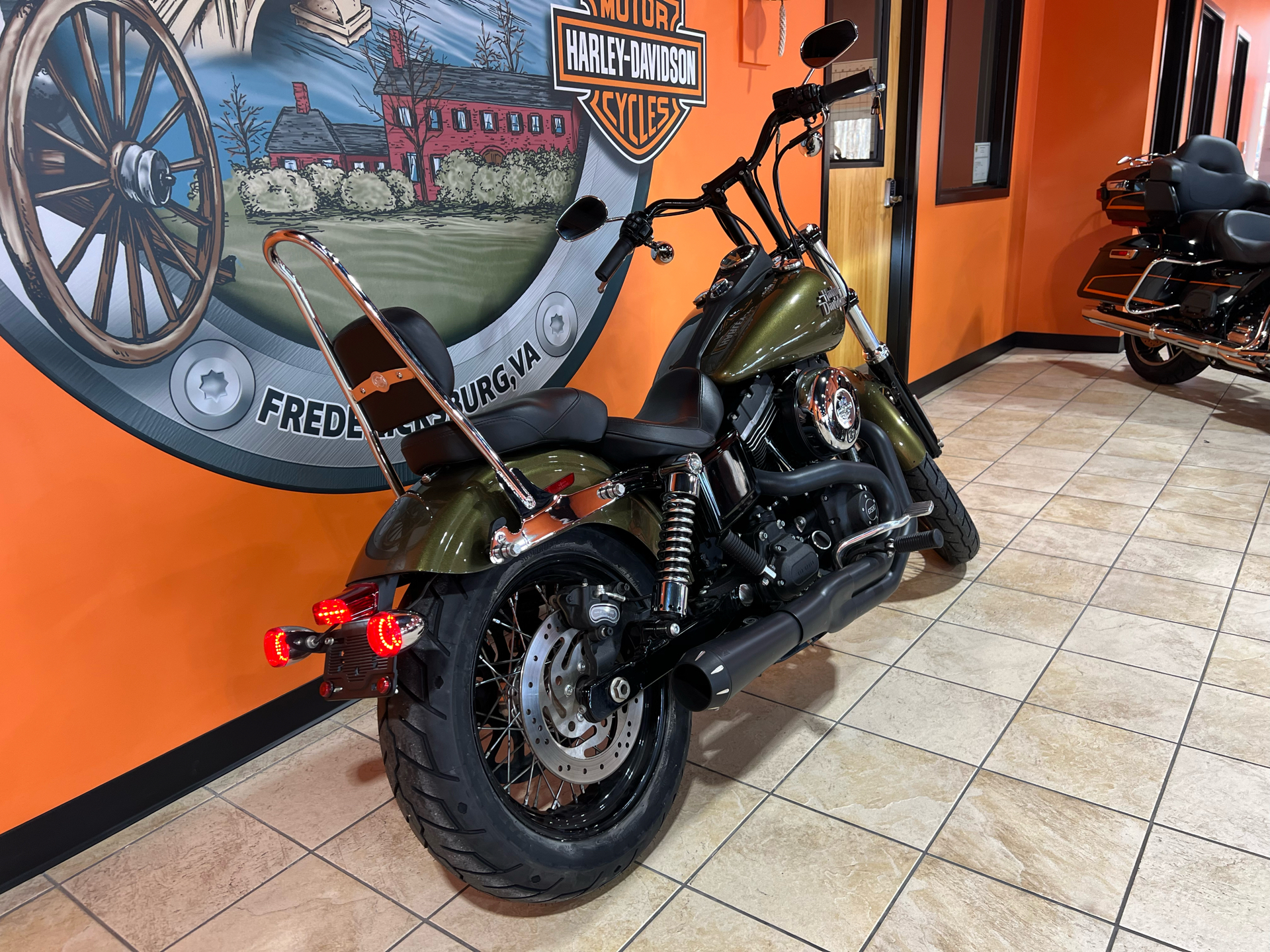 2017 Harley-Davidson Street Bob® in Fredericksburg, Virginia - Photo 7