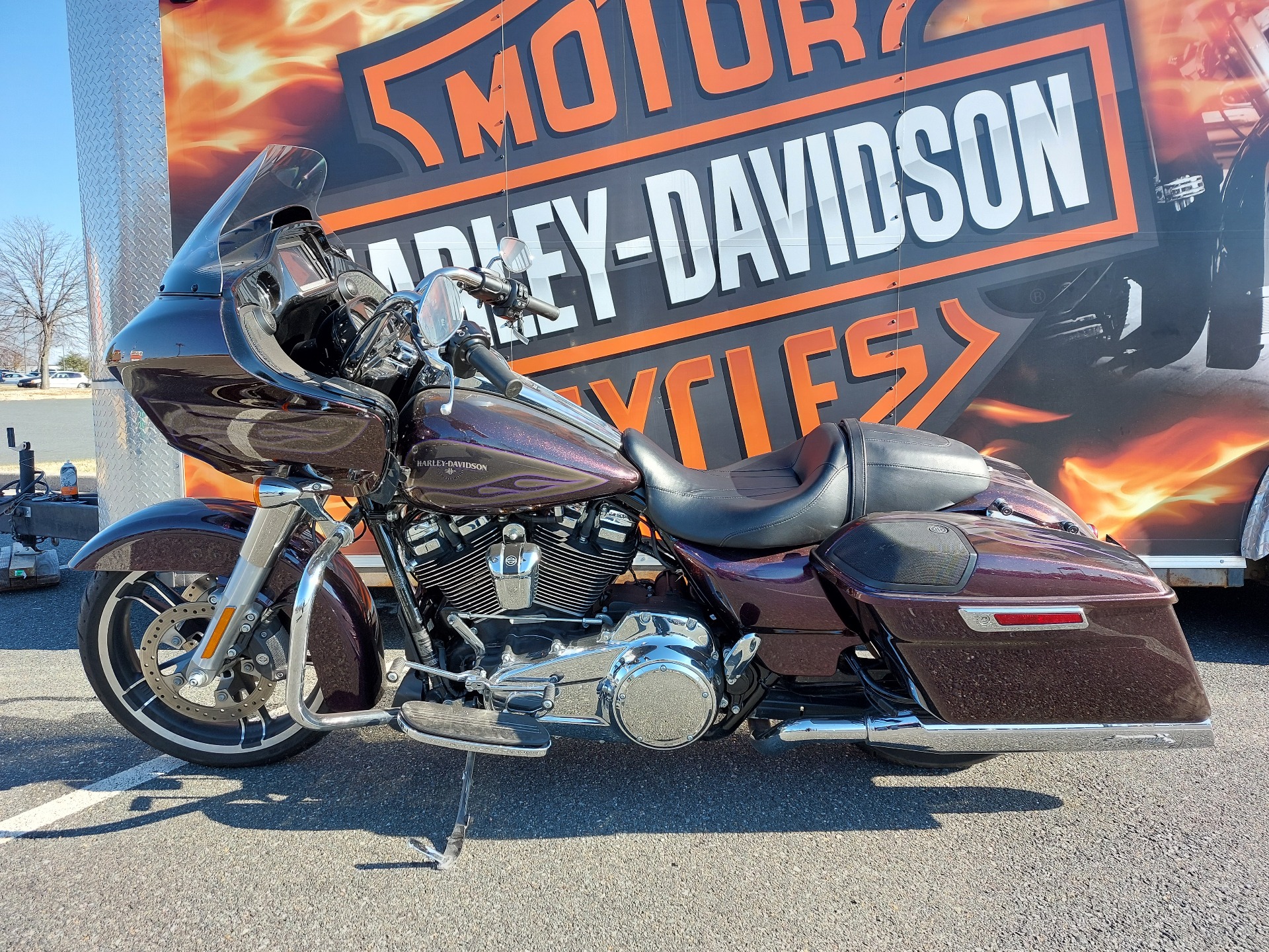 2017 Harley-Davidson Road Glide® Special in Fredericksburg, Virginia - Photo 2