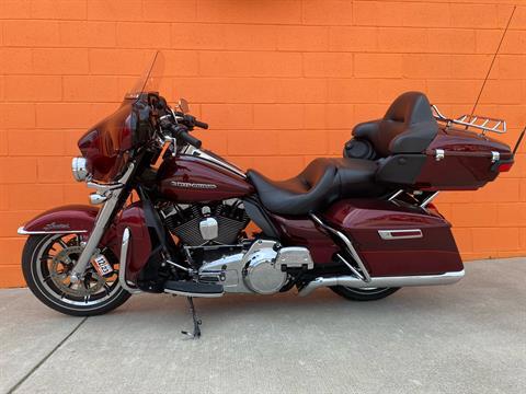 2016 Harley-Davidson Electra Glide® Ultra Classic® in Fredericksburg, Virginia - Photo 2