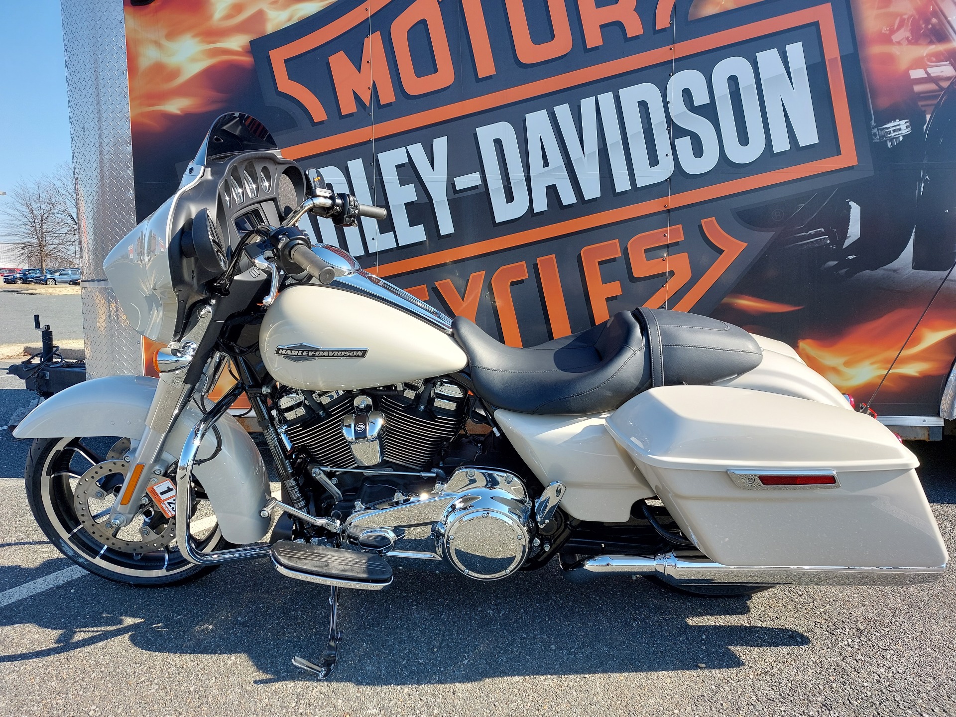 2022 Harley-Davidson Street Glide® Special in Fredericksburg, Virginia - Photo 2