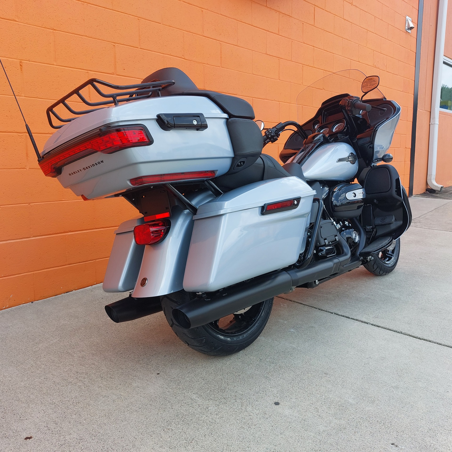 2023 Harley-Davidson Road Glide® Limited in Fredericksburg, Virginia - Photo 5