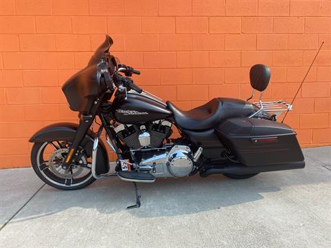 2015 Harley-Davidson Street Glide® Special in Fredericksburg, Virginia - Photo 2