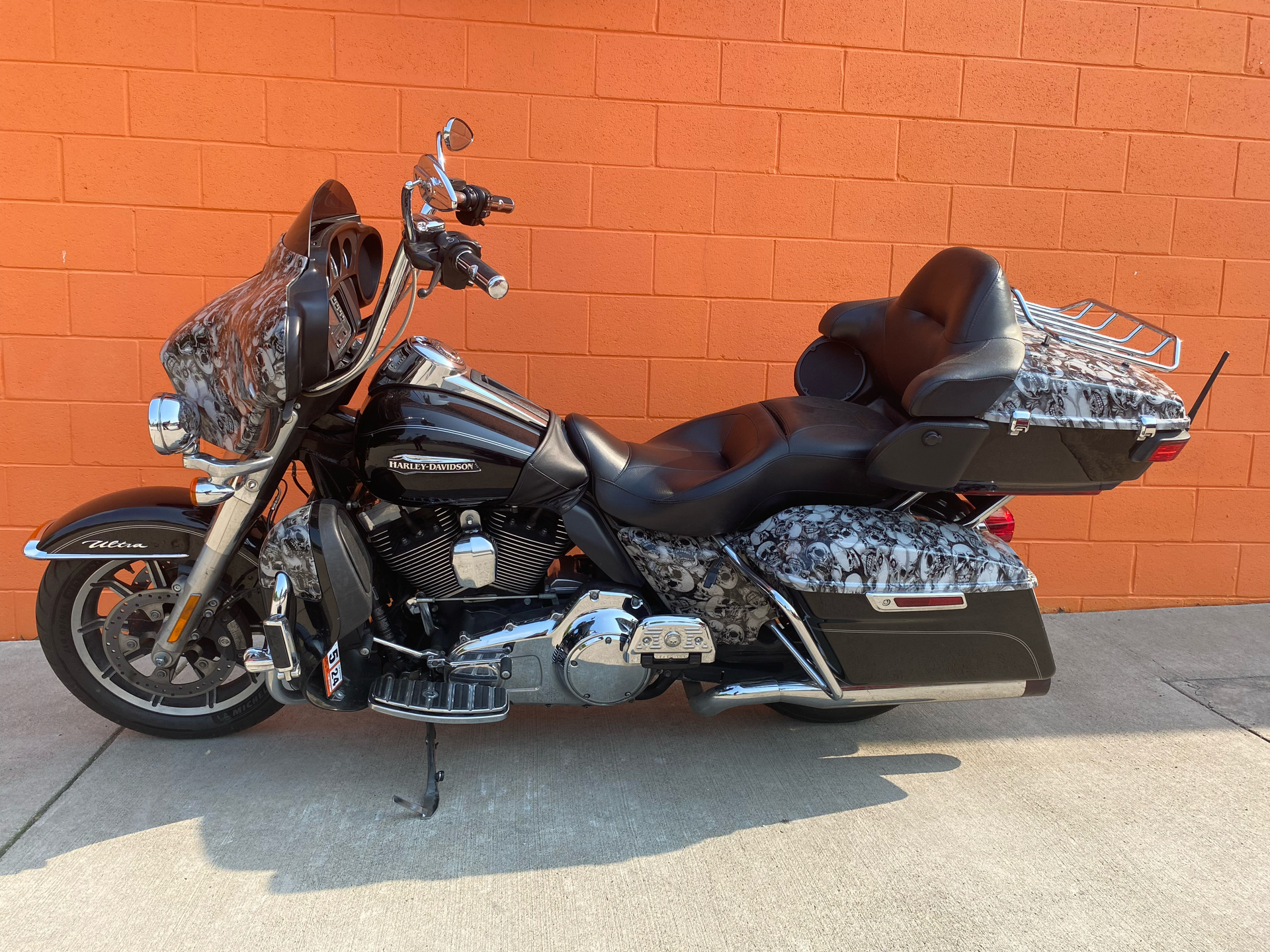2015 Harley-Davidson Electra Glide® Ultra Classic® in Fredericksburg, Virginia - Photo 2