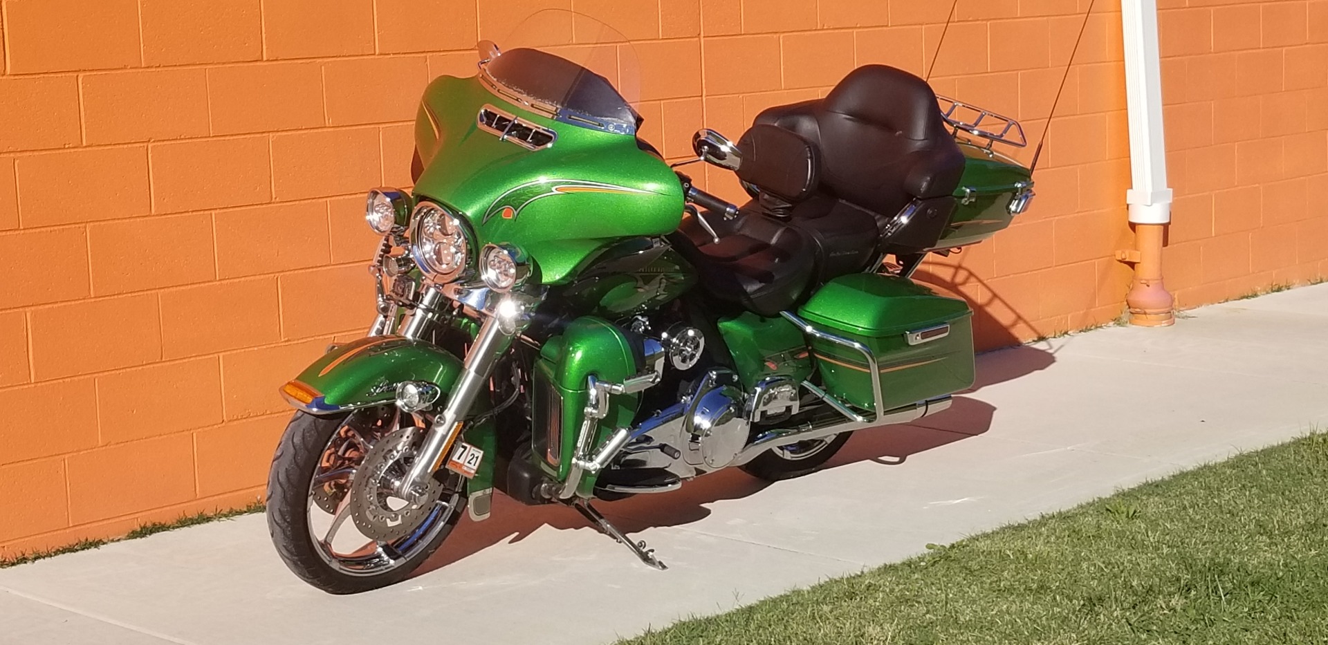 2015 Harley-Davidson Electra Glide® Ultra Classic® in Fredericksburg, Virginia - Photo 4