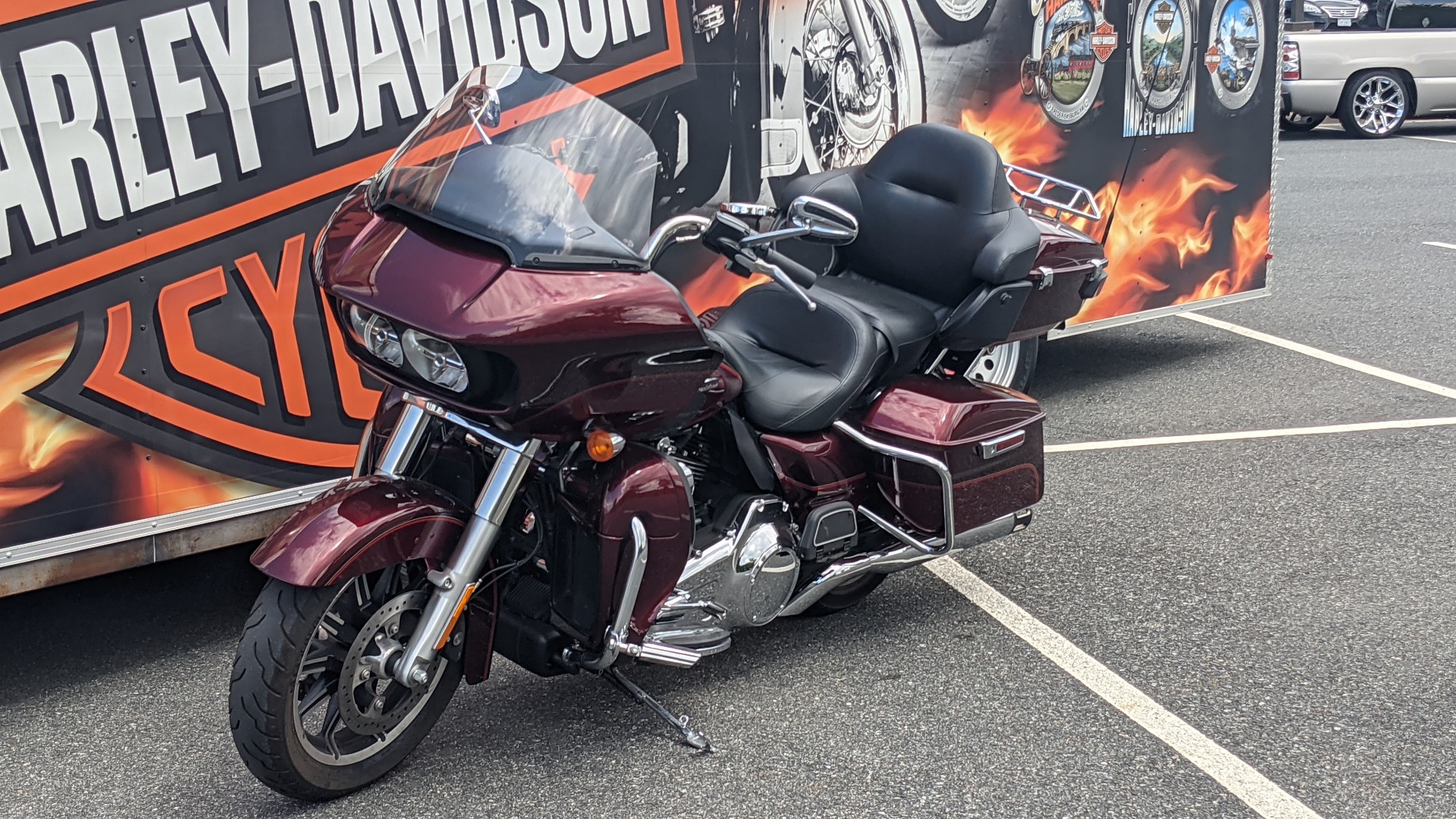 2016 Harley-Davidson Road Glide® Ultra in Fredericksburg, Virginia - Photo 4