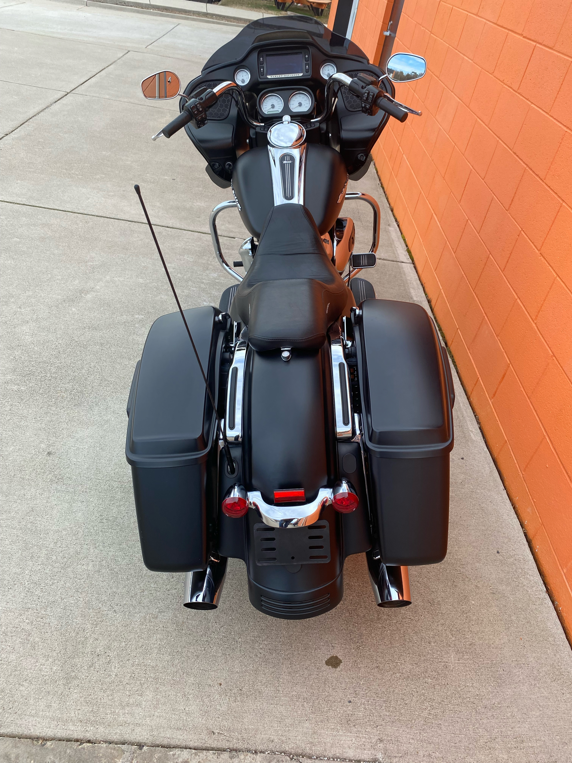 2017 Harley-Davidson Road Glide® Special in Fredericksburg, Virginia - Photo 8