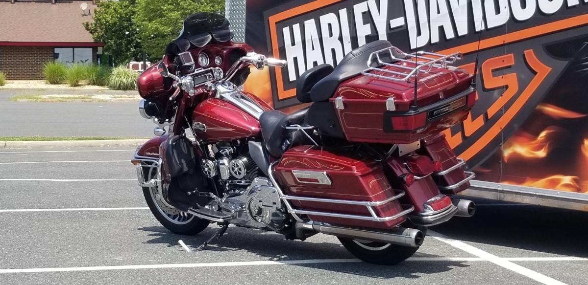 2009 Harley-Davidson Ultra Classic® Electra Glide® in Fredericksburg, Virginia - Photo 6