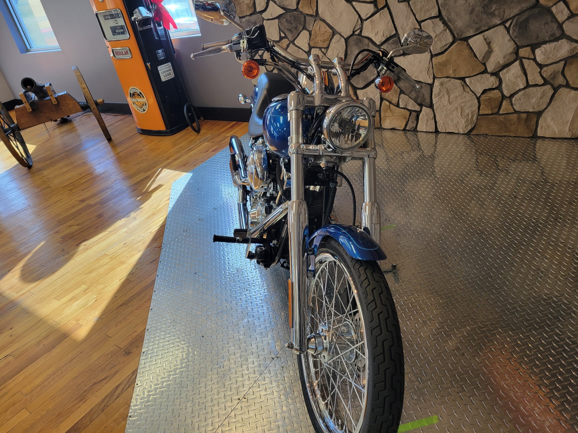 2006 Harley-Davidson Softail® Deuce™ in Orange, Virginia - Photo 2