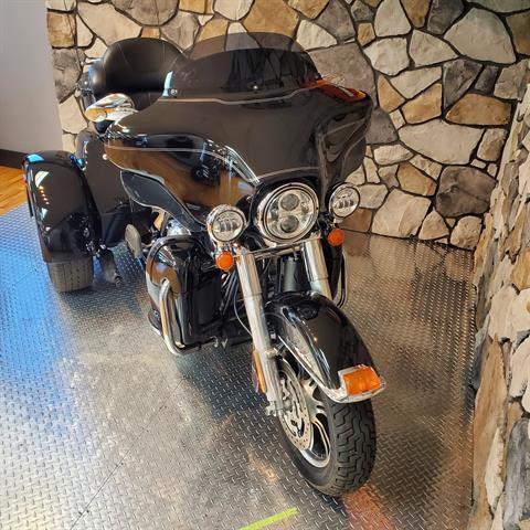 2013 Harley-Davidson Tri Glide® Ultra Classic® in Orange, Virginia - Photo 3