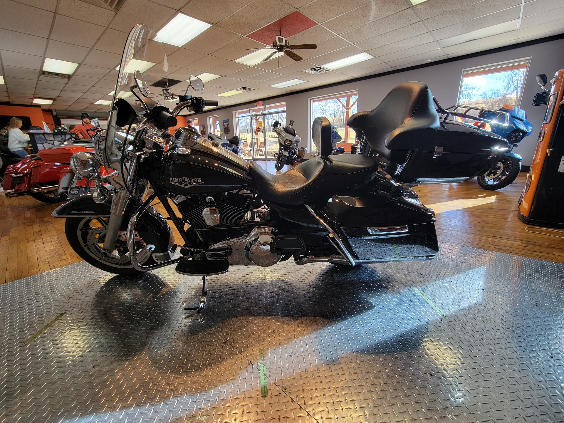 2015 Harley-Davidson Road King® in Orange, Virginia - Photo 2