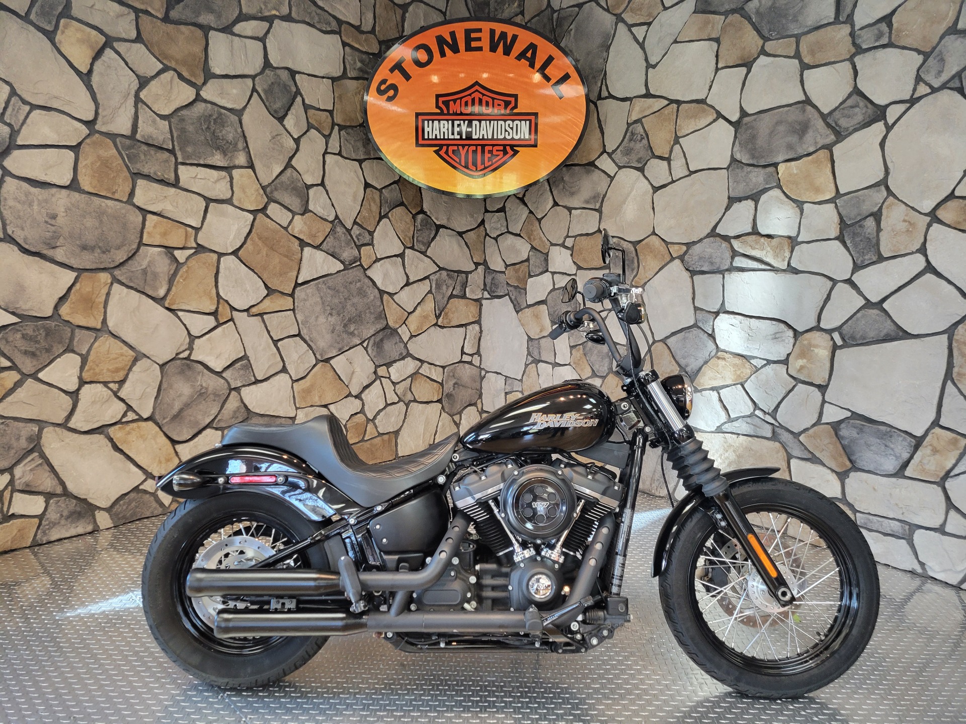 2018 Harley-Davidson STREET BOB in Orange, Virginia - Photo 1