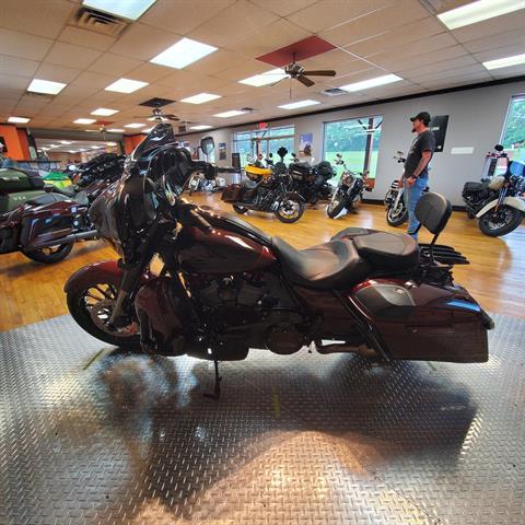 2019 Harley-Davidson CVO™ Street Glide® in Orange, Virginia - Photo 4