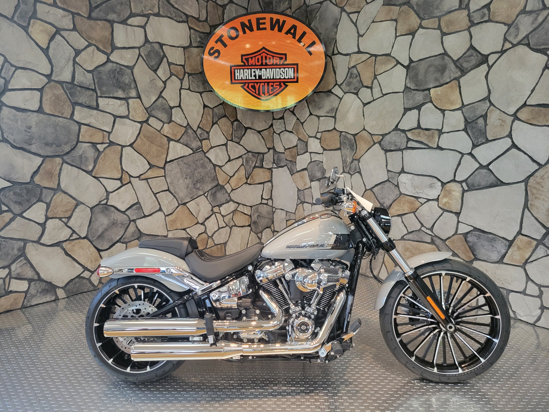 2024 Harley-Davidson Breakout® in Orange, Virginia - Photo 1