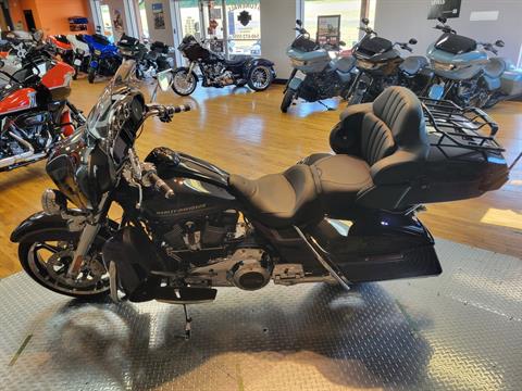 2021 Harley-Davidson CVO™ Limited in Orange, Virginia - Photo 4