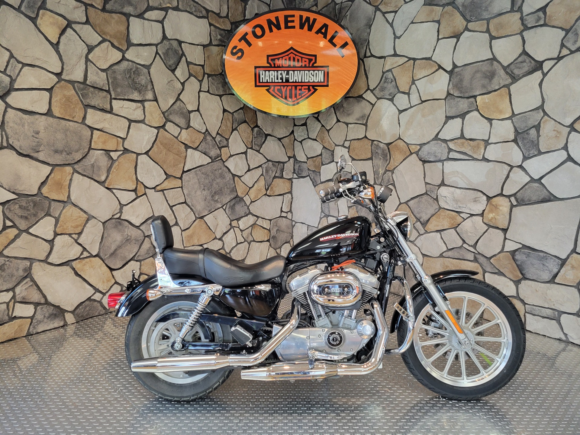 2006 Harley-Davidson Sportster® 883 Low in Orange, Virginia - Photo 4