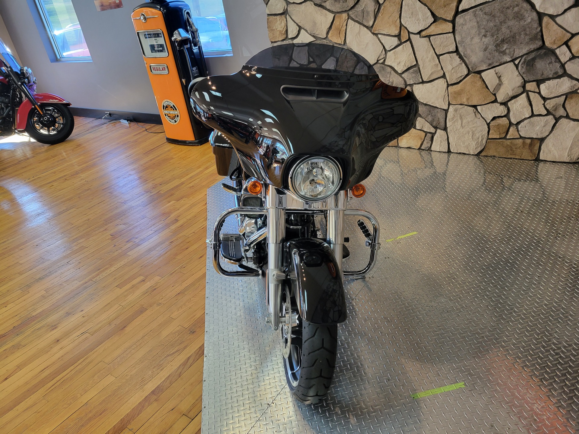 2021 Harley-Davidson FLHX " Street Glide" in Orange, Virginia - Photo 3