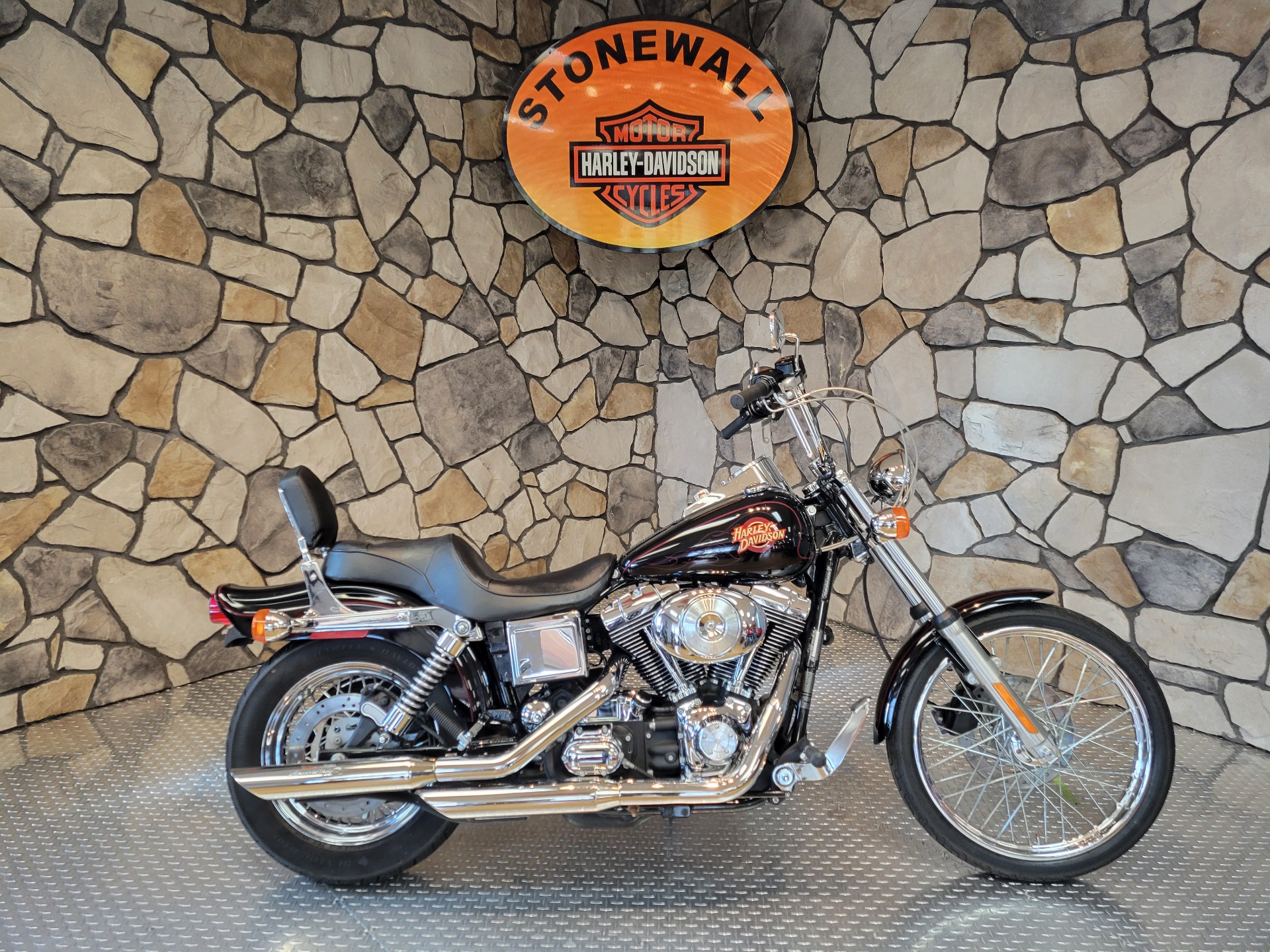 2001 Harley-Davidson FXDWG Dyna Wide Glide® in Orange, Virginia - Photo 1
