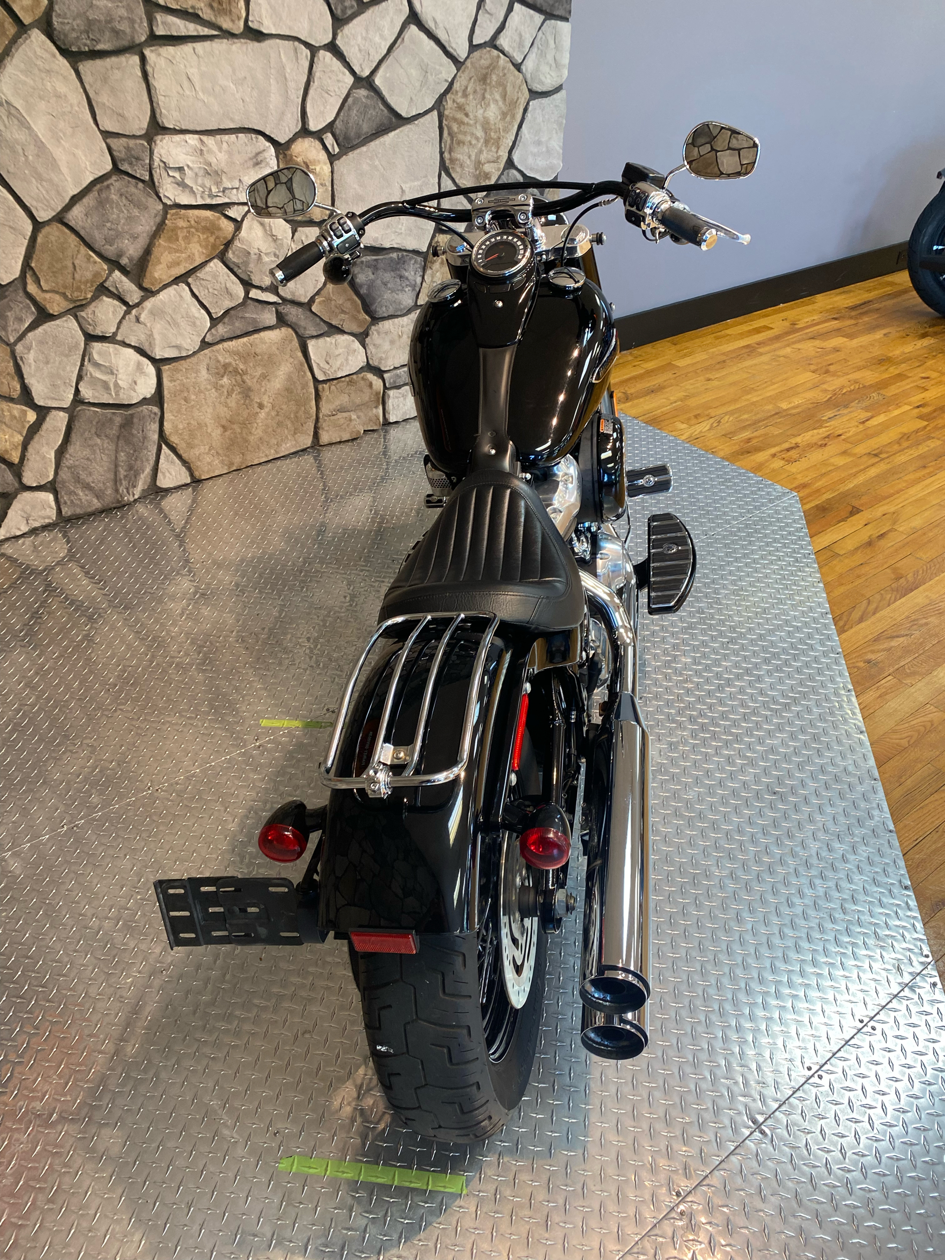 2019 Harley-Davidson FLSL "Softail Slim" in Orange, Virginia - Photo 4