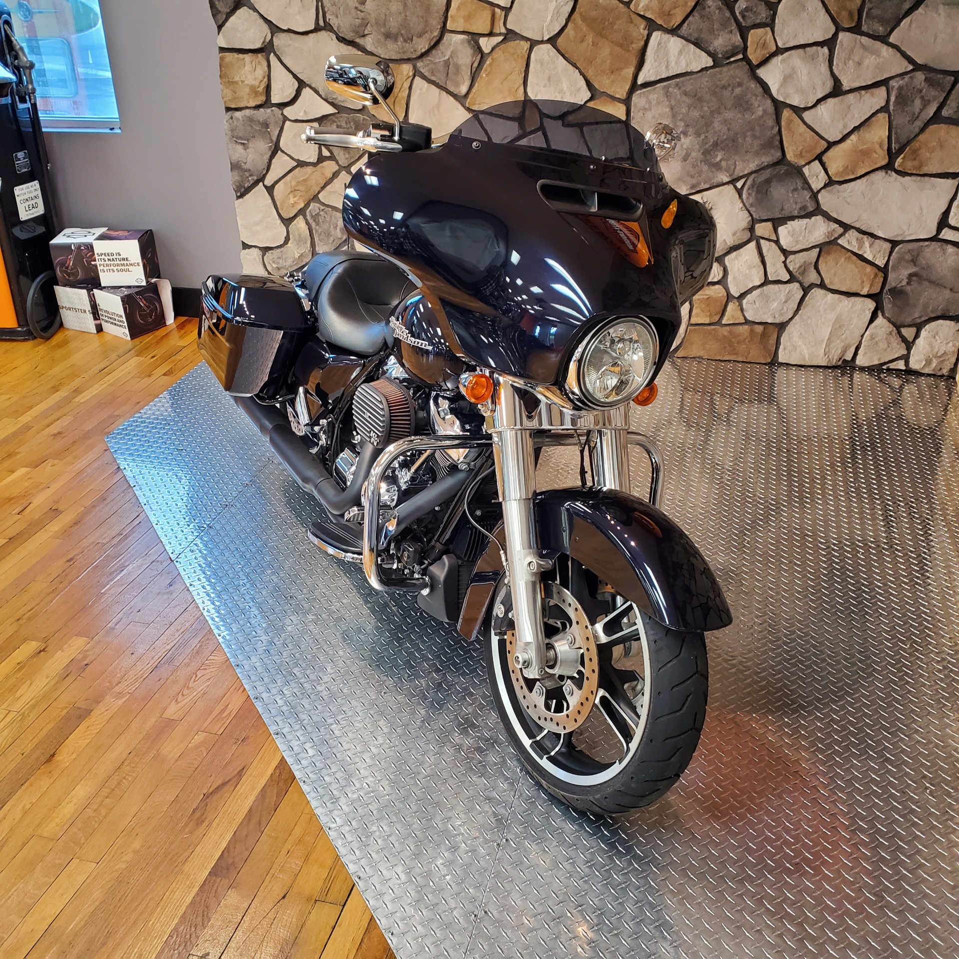2019 Harley-Davidson Street Glide® in Orange, Virginia - Photo 5