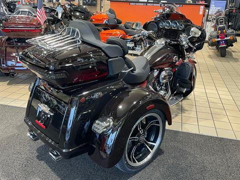 2022 Harley-Davidson CVO™ Tri Glide® in Dumfries, Virginia - Photo 5