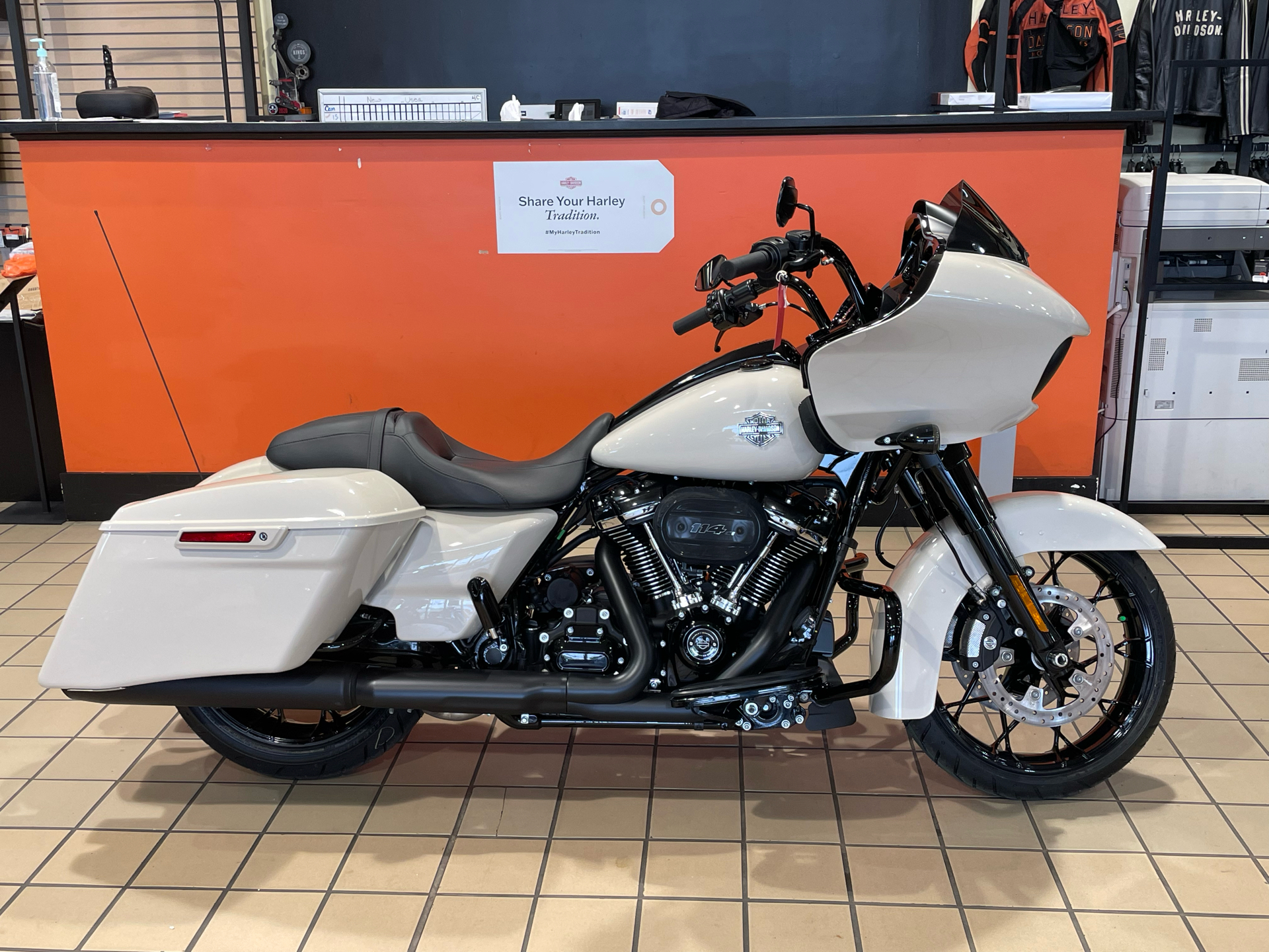 2022 Harley-Davidson Road Glide® Special in Dumfries, Virginia - Photo 2