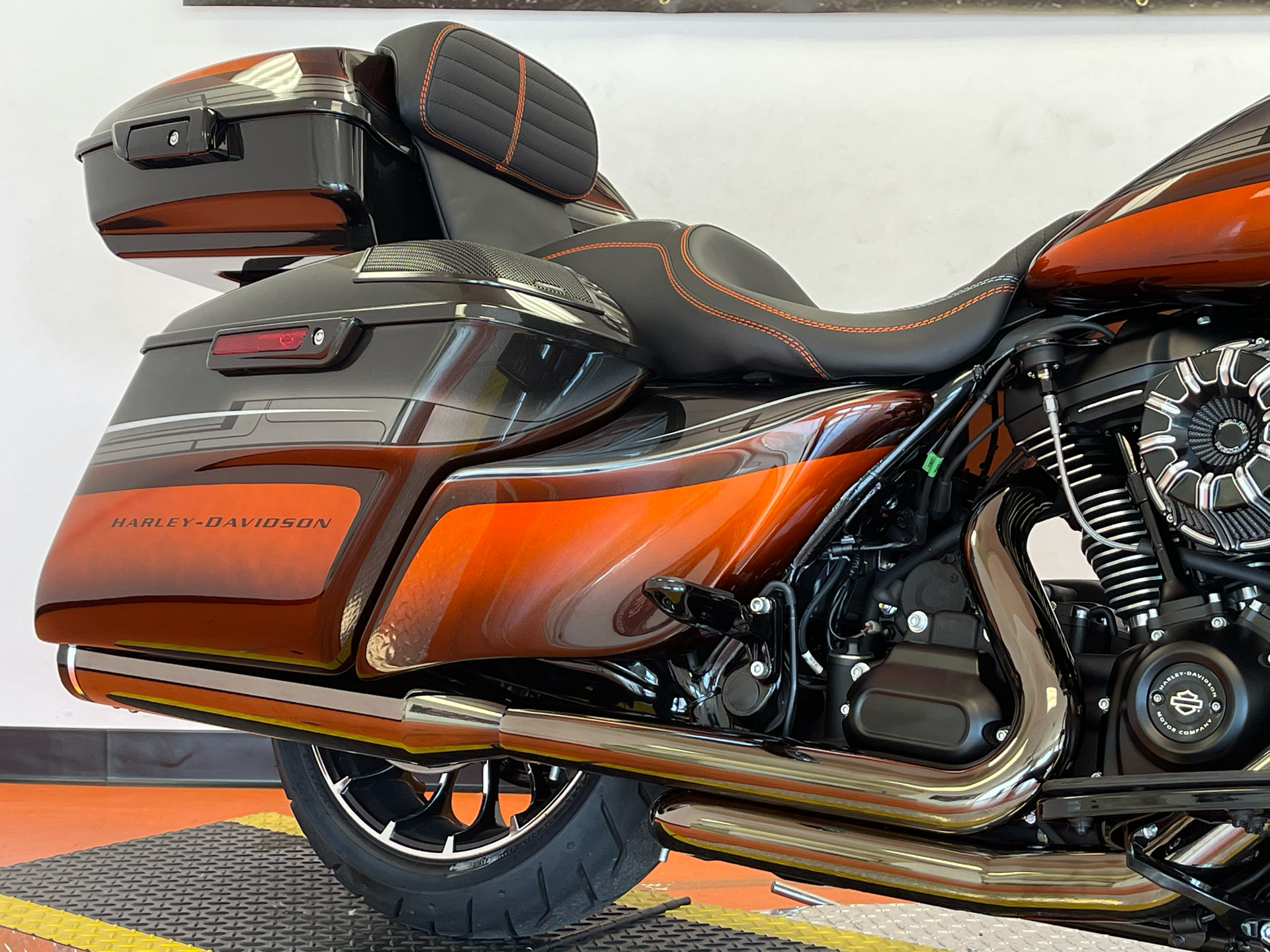 2020 Harley-Davidson Street Glide® in Dumfries, Virginia - Photo 10