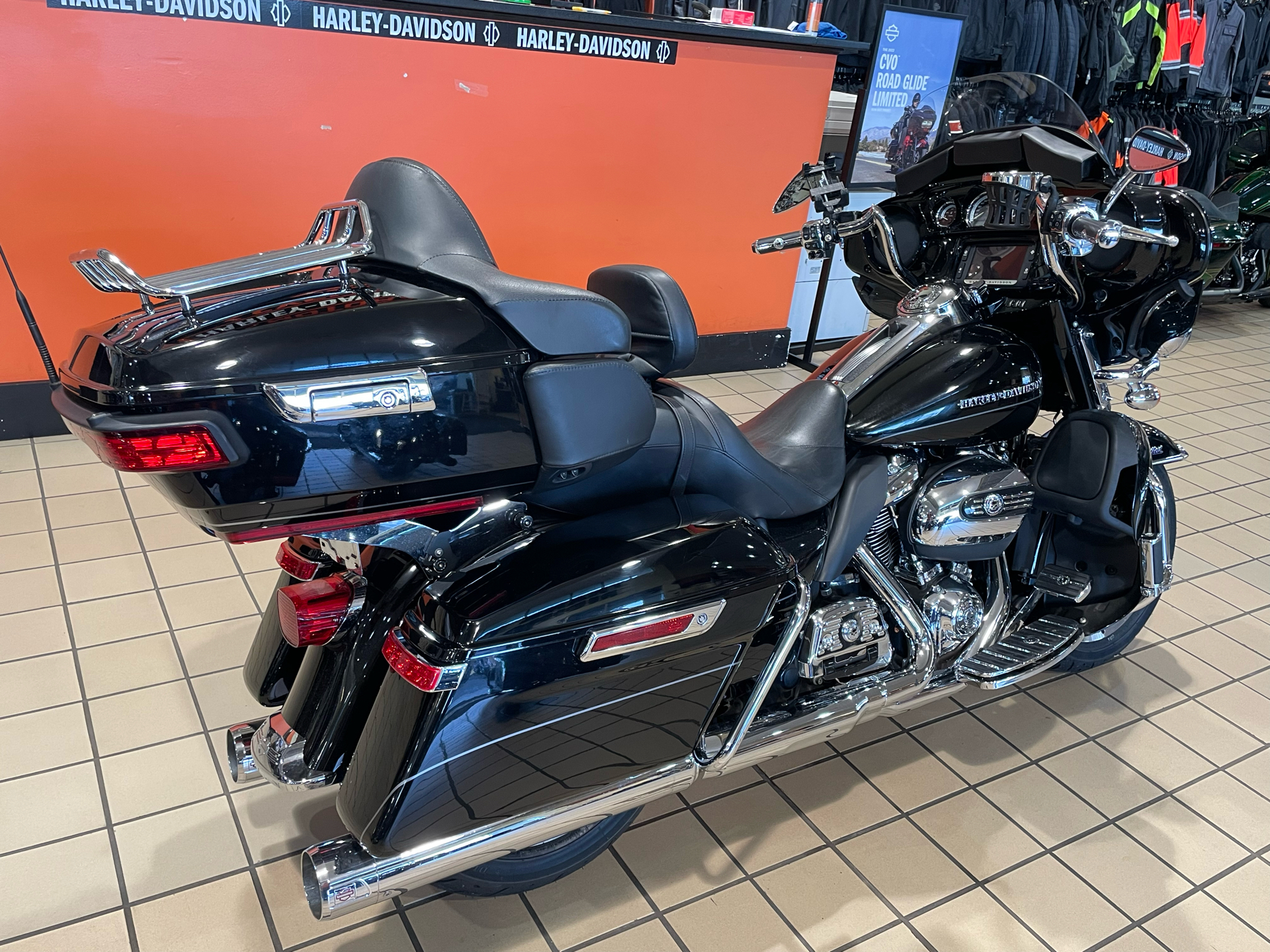 2017 Harley-Davidson Ultra Limited in Dumfries, Virginia - Photo 5